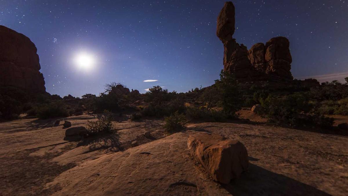 众信金融贷款钱没到账协议合法吗